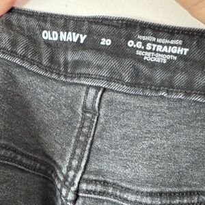 Old Navy Dark Gray Black Straight grey hem Jeans 20